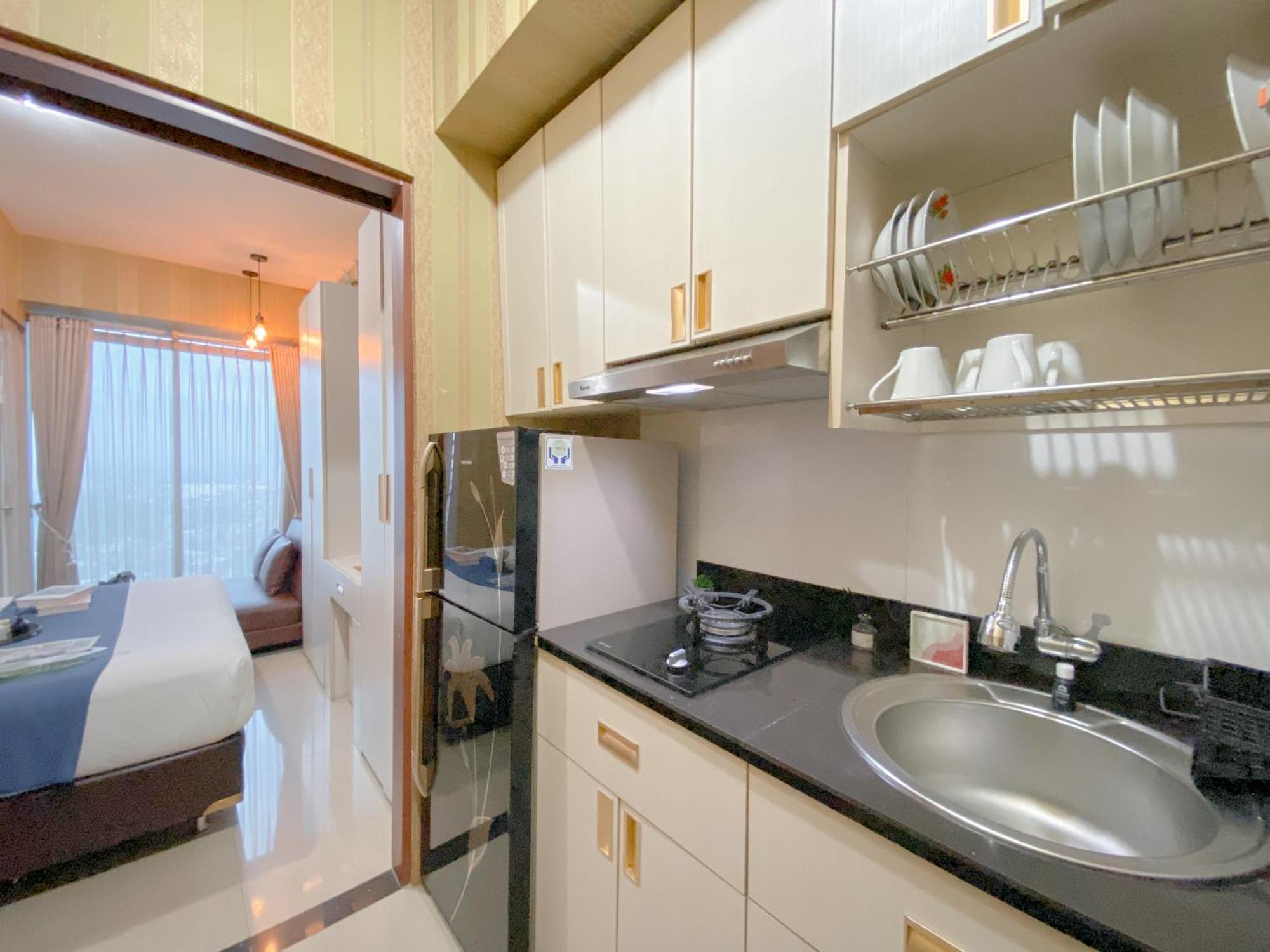 Cozy Grand Kamala Lagoon By Travelio * Bekasi